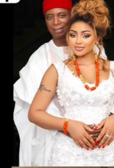 botterha's tweet photo. Many things dey go on inside mansion oo, is not easy in there. Is better to enjoy one room with your husband in peace than to endure in mansion. Who nor go nor know https://t.co/AwIG9NxAP9