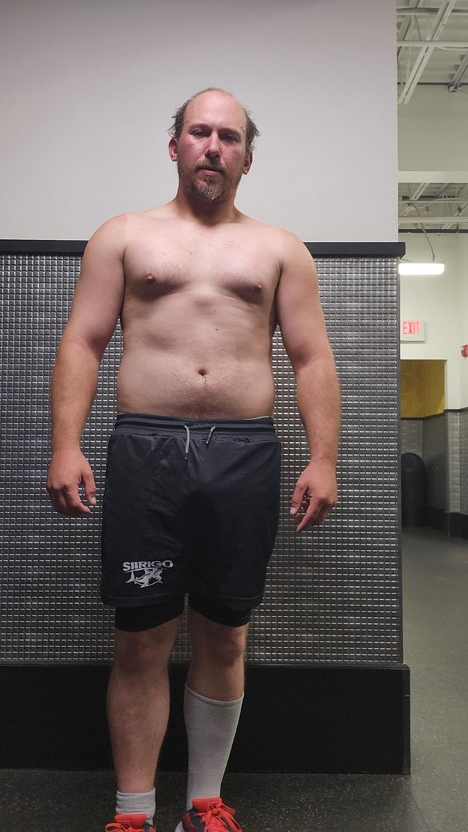 T0talReck's tweet photo. When to the gym. Hit abs today

#GymLife #gymbody #workout #gymgrind #Gym https://t.co/NoYHkkQYek