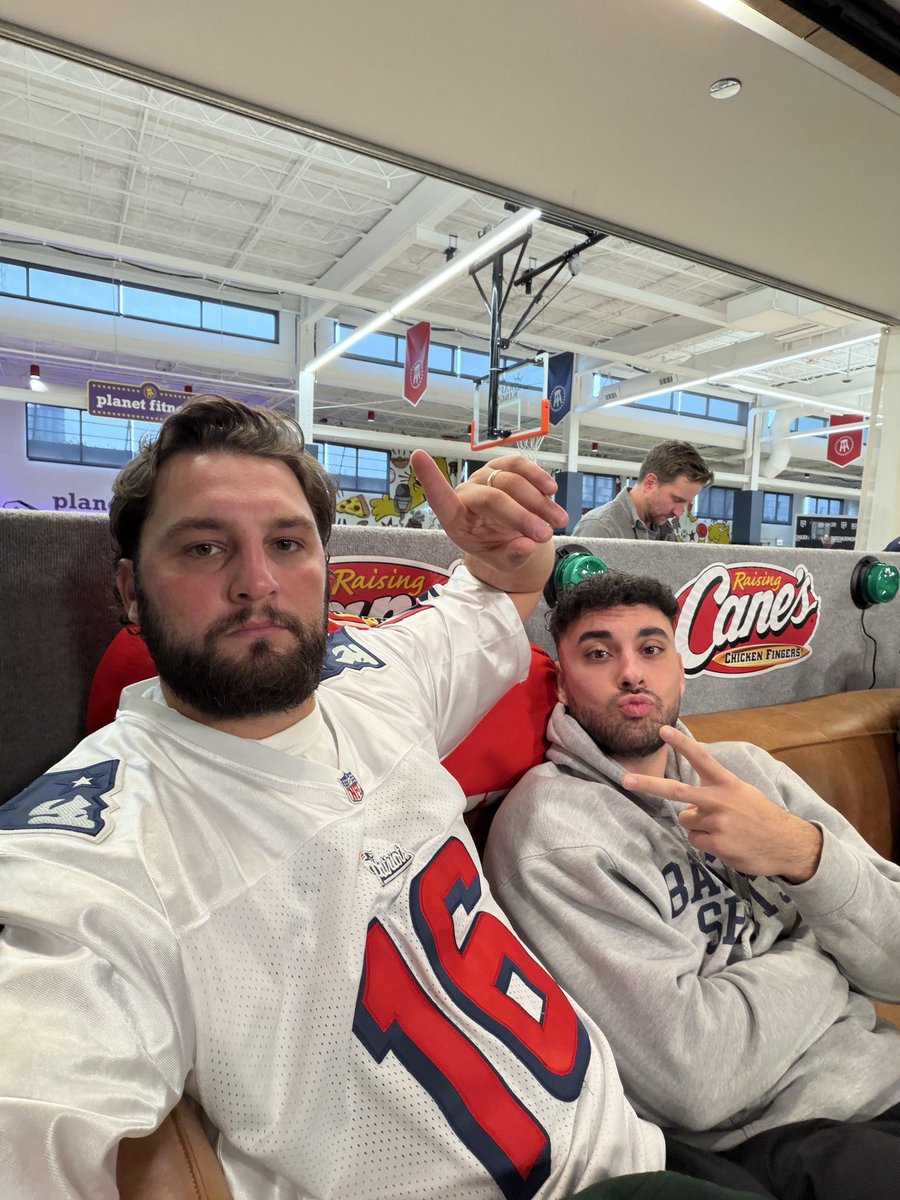 danabeers's tweet photo. LIVE FOR NFL SUNDAY #SUPZO https://t.co/NRafdwu9xn https://t.co/4hjrhSjw6X