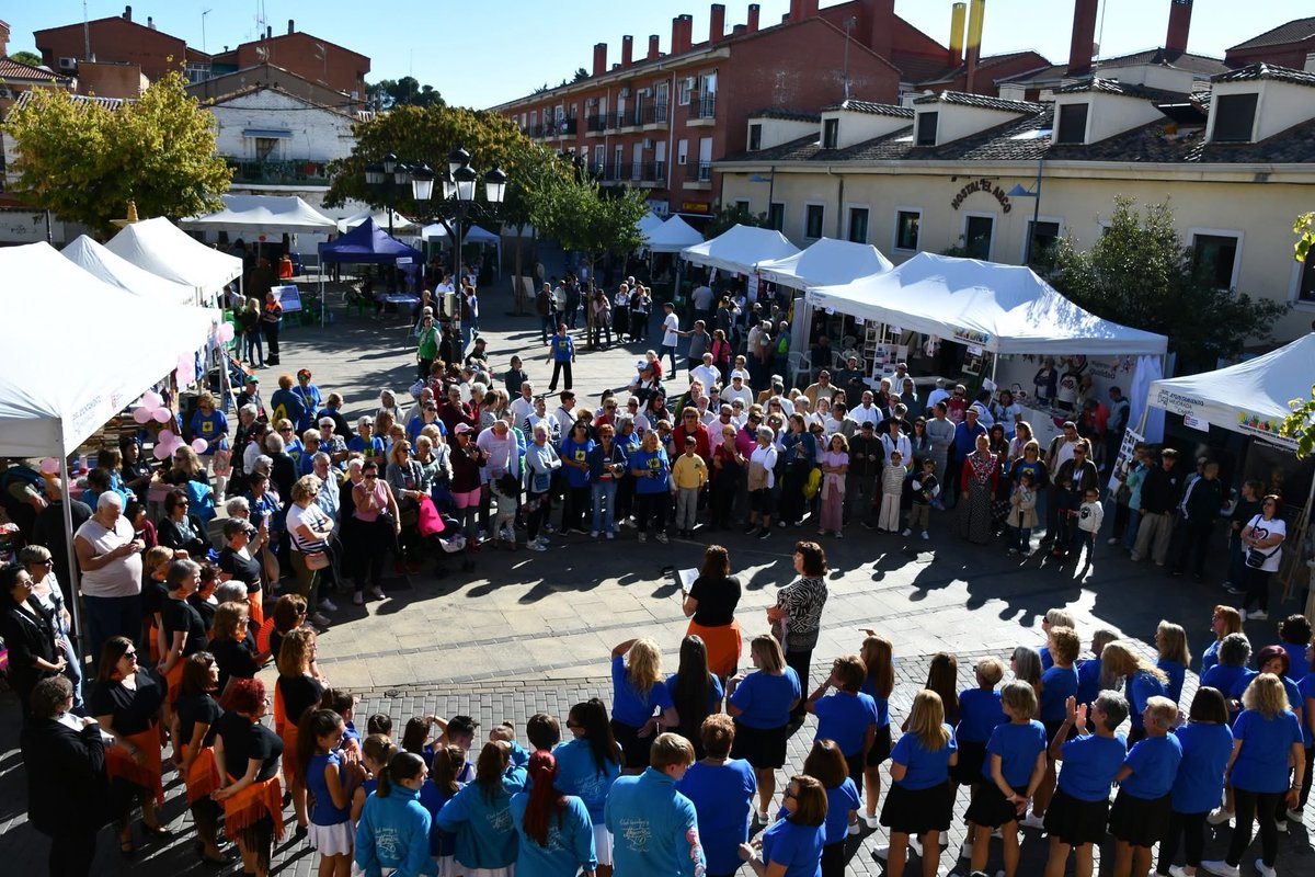PCivilMejorada's tweet image. #Mejorada ayer sábado por la mañana estuvimos de servicio preventivo durante el VIII Encuentro de Asociaciones en la Pl. de España.

#LasProtesCuentan #PorTuSeguridad