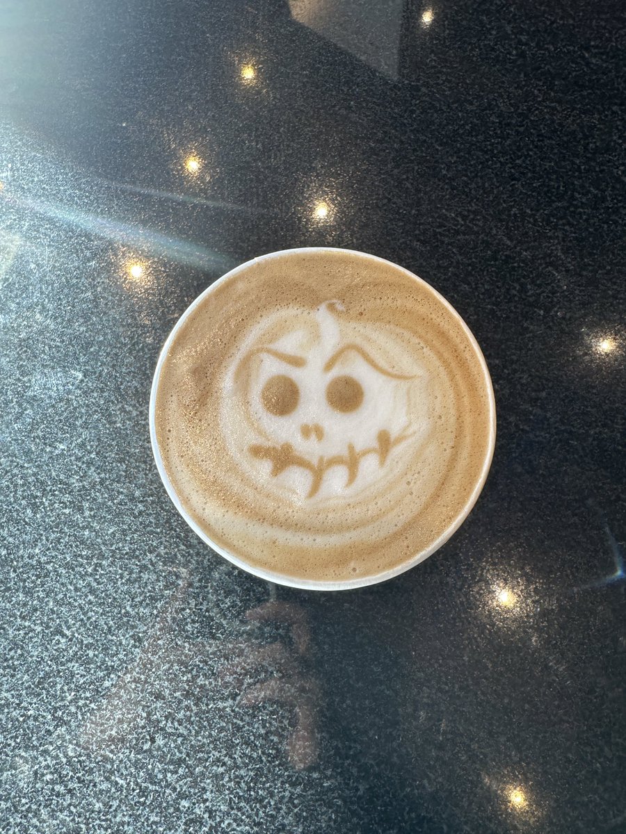 Rebecca Liao ⛋ tweet media