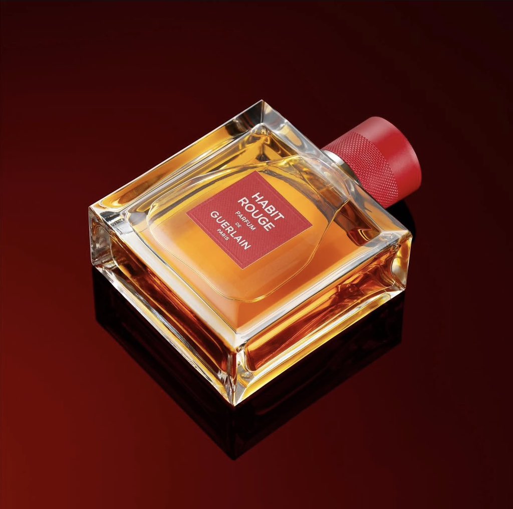 Habit Rouge Guerlain
Shalimar Guerlain
تحفة ذكورية.. تاقت إليها النساء.. 
وتحفة أنثوية.. رغب فيها الرجال..
ثنائية جيرلانية إجتمع فيها..
الضياء.. والعتمة..
الإشراق.. والظلمة..
الوقار.. والإنحلال..
الحسية.. والديناميكة..
 #رابطة_عشاق_العطور
