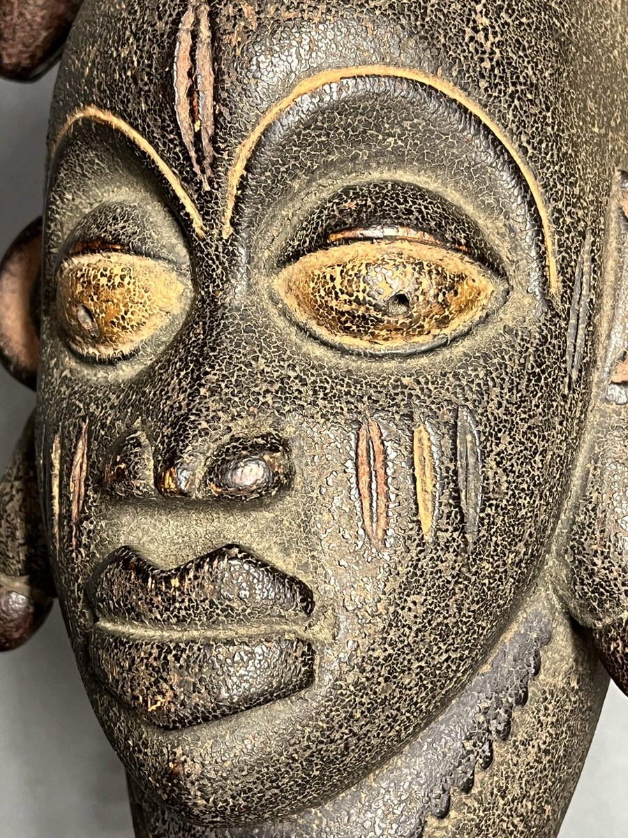 AfurakanGallery's tweet photo. 🚨*RAFFLE ALERT!*🚨 Win a handcrafted African Yoruba mask!
Be one of the **first 10** to complete the **ÒRÌṢÀ ~ Yorùbá: The Digital Pantheon** collection to qualify for the raffle.
Grab your $ÒRÌṢÀ packs on @vibechain now!
https://t.co/AsSJLsiH0o
👇🏽 more info 🧵 https://t.co/UEd0jlXMaN