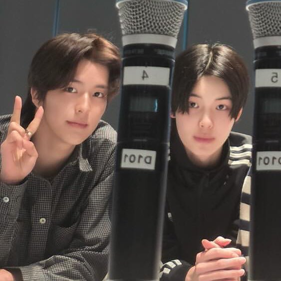 🐰|🐰