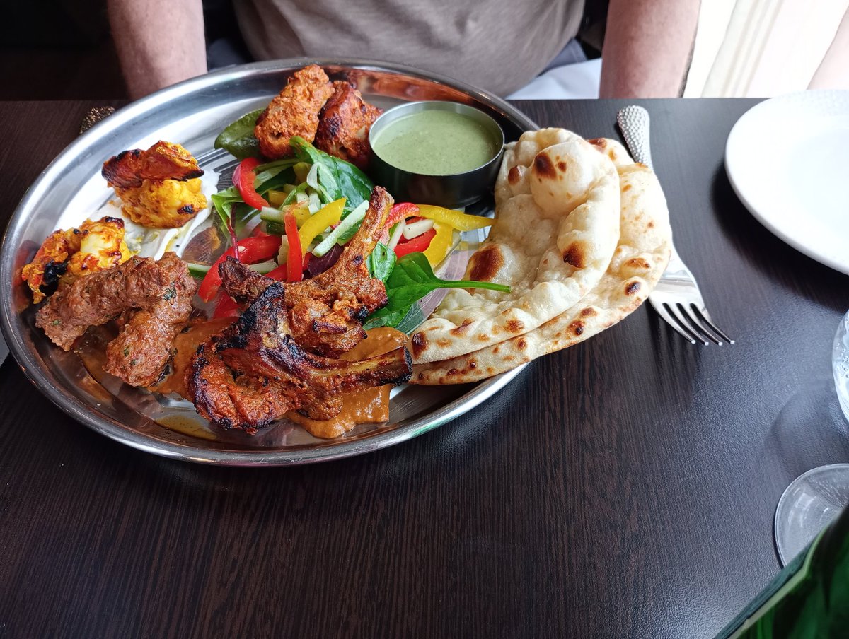 Cocojan15's tweet photo. Another fantasticical meal at @RuchiiBlackrock @sateeshsayana https://t.co/zyVgx5AaC3