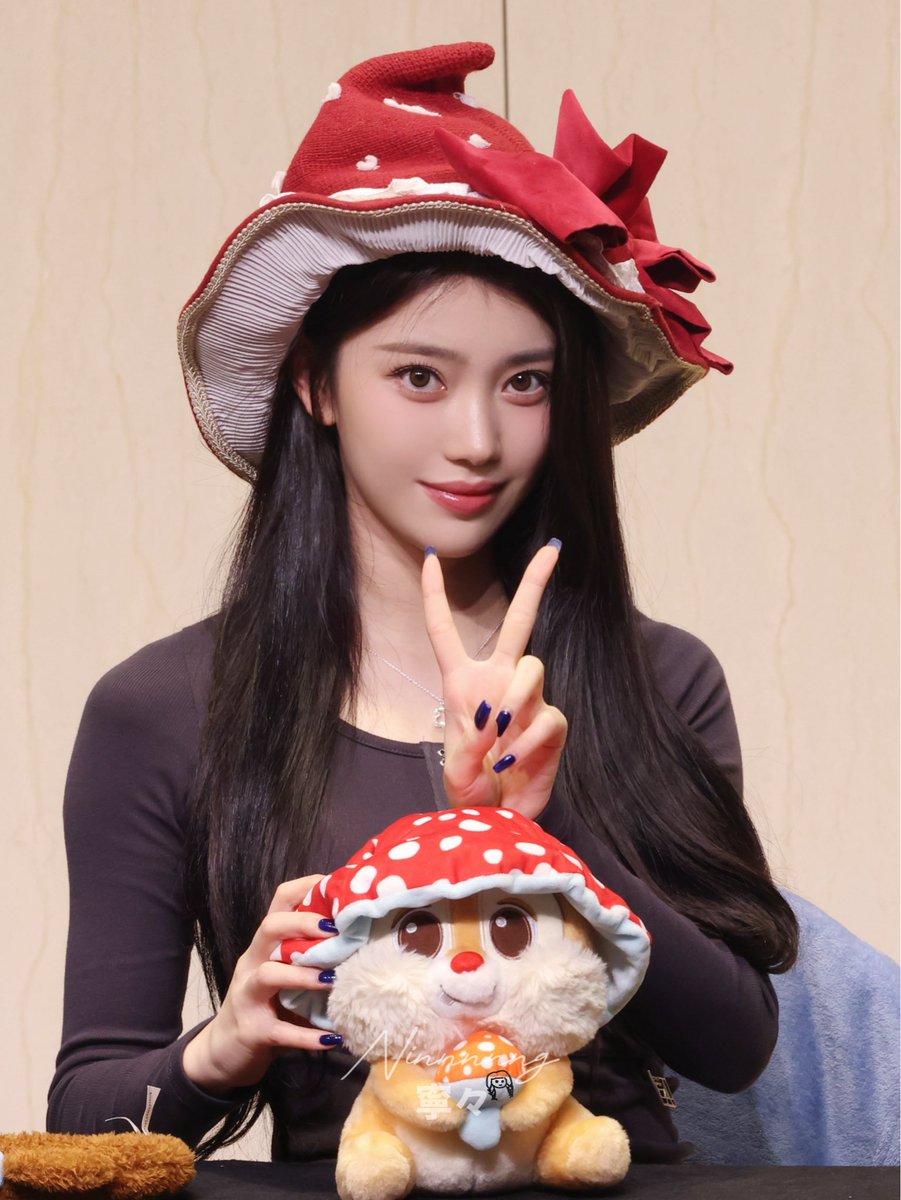 Neinei_Jo's tweet image. 251019 후즈팬 대면 팬싸 Whosfan対面ファンサイン会

🍄🐿️🎀

#Kep1er #ケプラー #케플러
#XIAOTING #샤오팅 #션샤오팅 #심소정 #沈小婷 #シャオティン