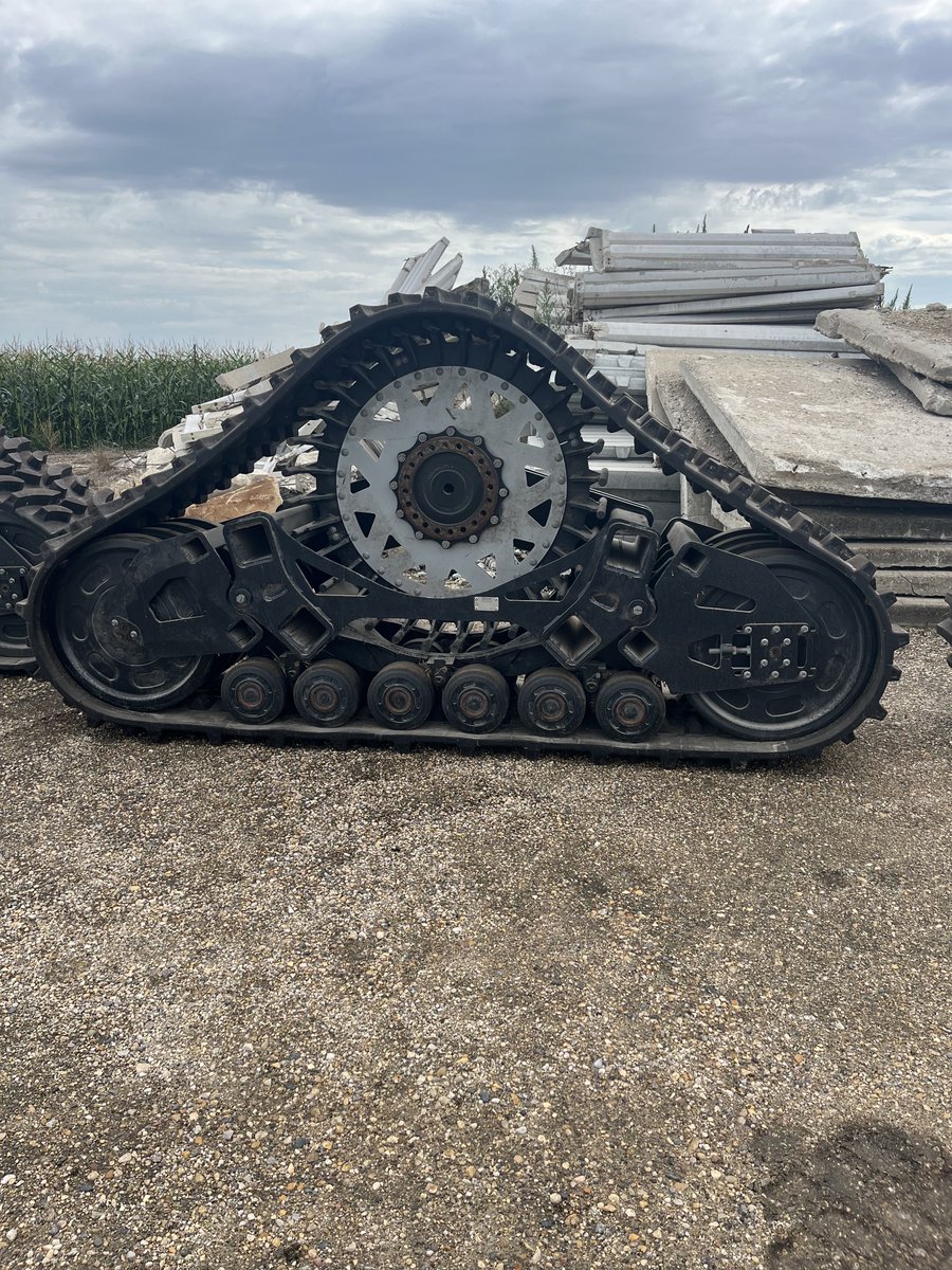 Tracks for sale 50000 or OBO call me 2043628450