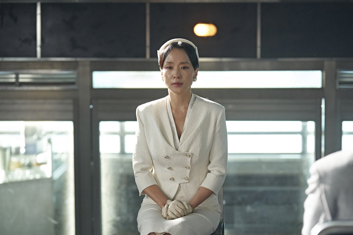 비행기 안팎에서 활약하는 시선 강탈 신스틸러들.

영화 <굿뉴스>, 절찬 스트리밍 중. 오직 넷플릭스에서.