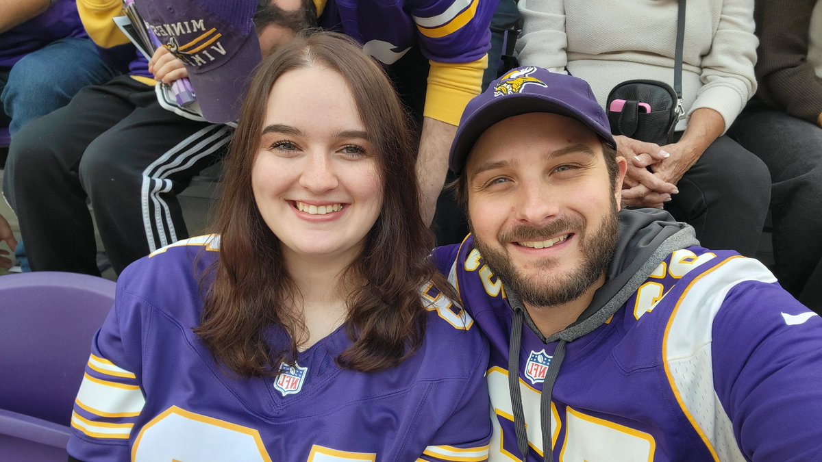 gaborik337's tweet photo. Here in support for my friend Pamela Gramer! #skolstrong #fightbreastcancer https://t.co/WtsBTEGzvG