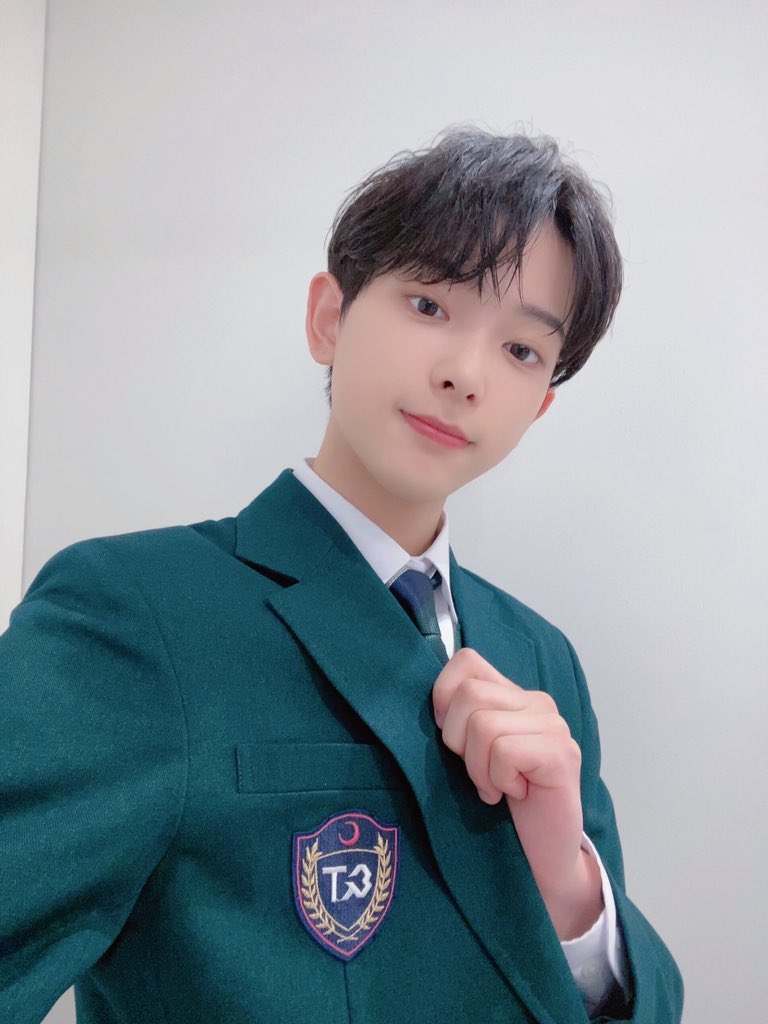 &𝚃w𝕚𝑙𝕚ght 曛 · ✺ 𝐡o͞w𝐥𝕚ng tweet media