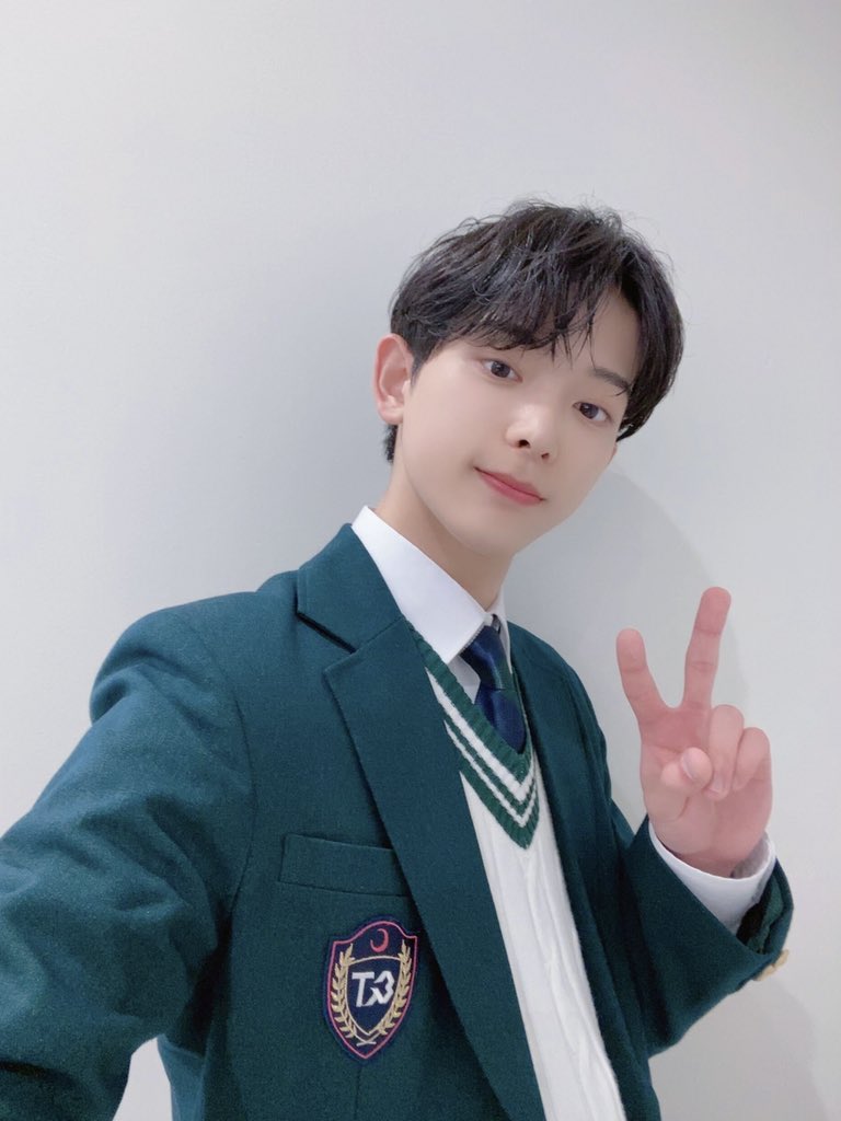 &𝚃w𝕚𝑙𝕚ght 曛 · ✺ 𝐡o͞w𝐥𝕚ng tweet media