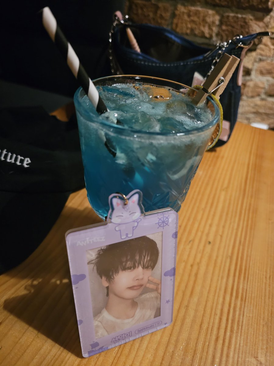 we're so back😋😋😋 (STILL WITHOUT MINHEE PC)