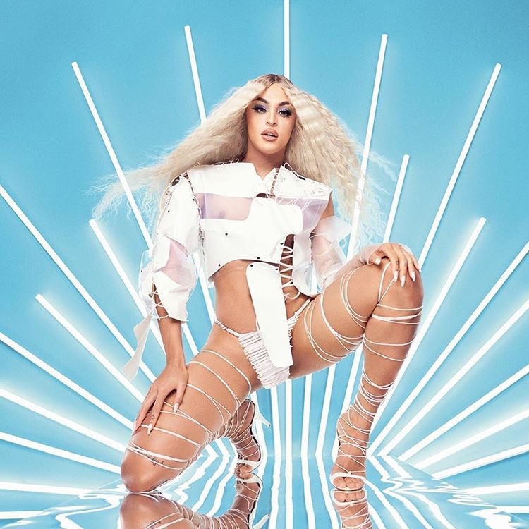 PablloSpottify's tweet photo. O álbum “Não Para Não (Standard)”, de Pabllo Vittar, ultrapassou a marca de 280 MILHÕES de streams no Spotify.

— Tornando-se seu 3º álbum a atingir esse montante na plataforma. https://t.co/NEBhQy5ebN