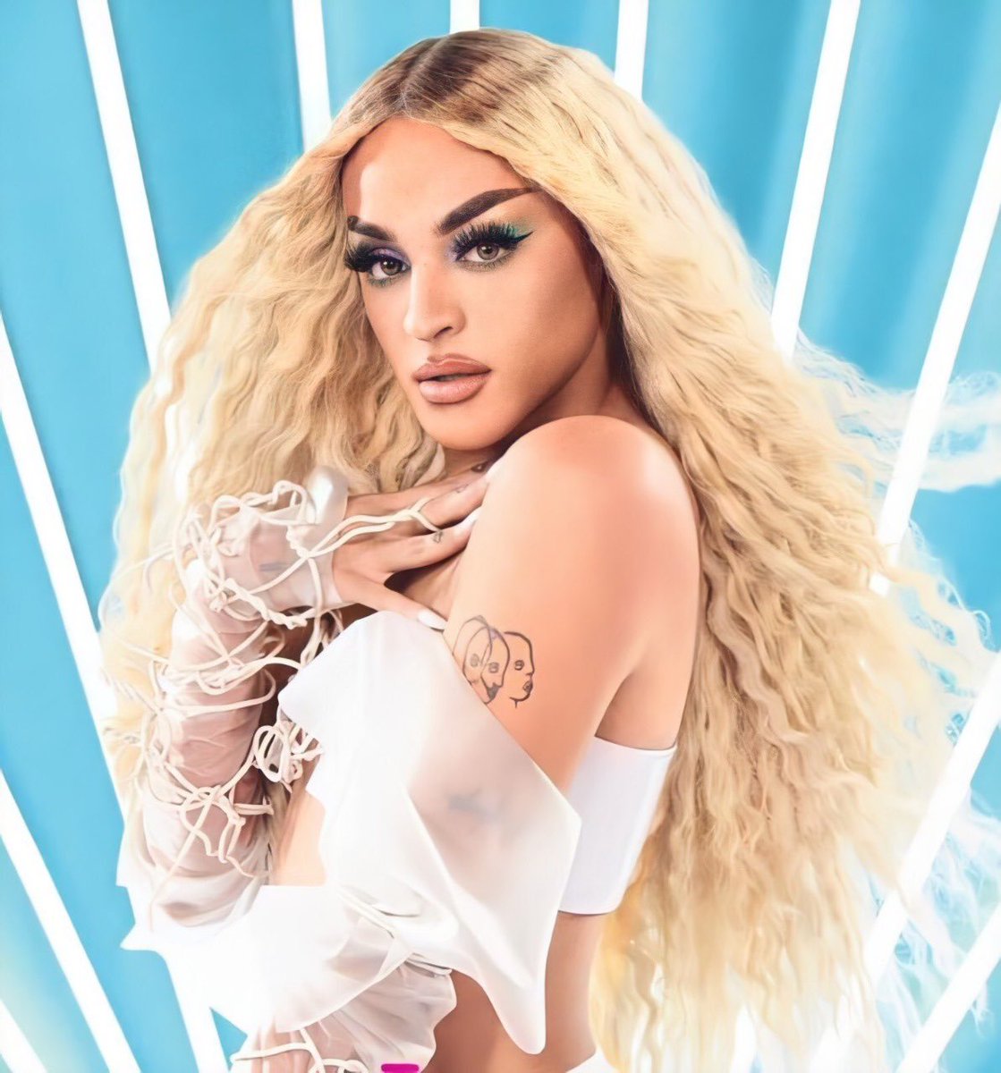 PablloSpottify's tweet photo. O álbum “Não Para Não (Standard)”, de Pabllo Vittar, ultrapassou a marca de 280 MILHÕES de streams no Spotify.

— Tornando-se seu 3º álbum a atingir esse montante na plataforma. https://t.co/NEBhQy5ebN
