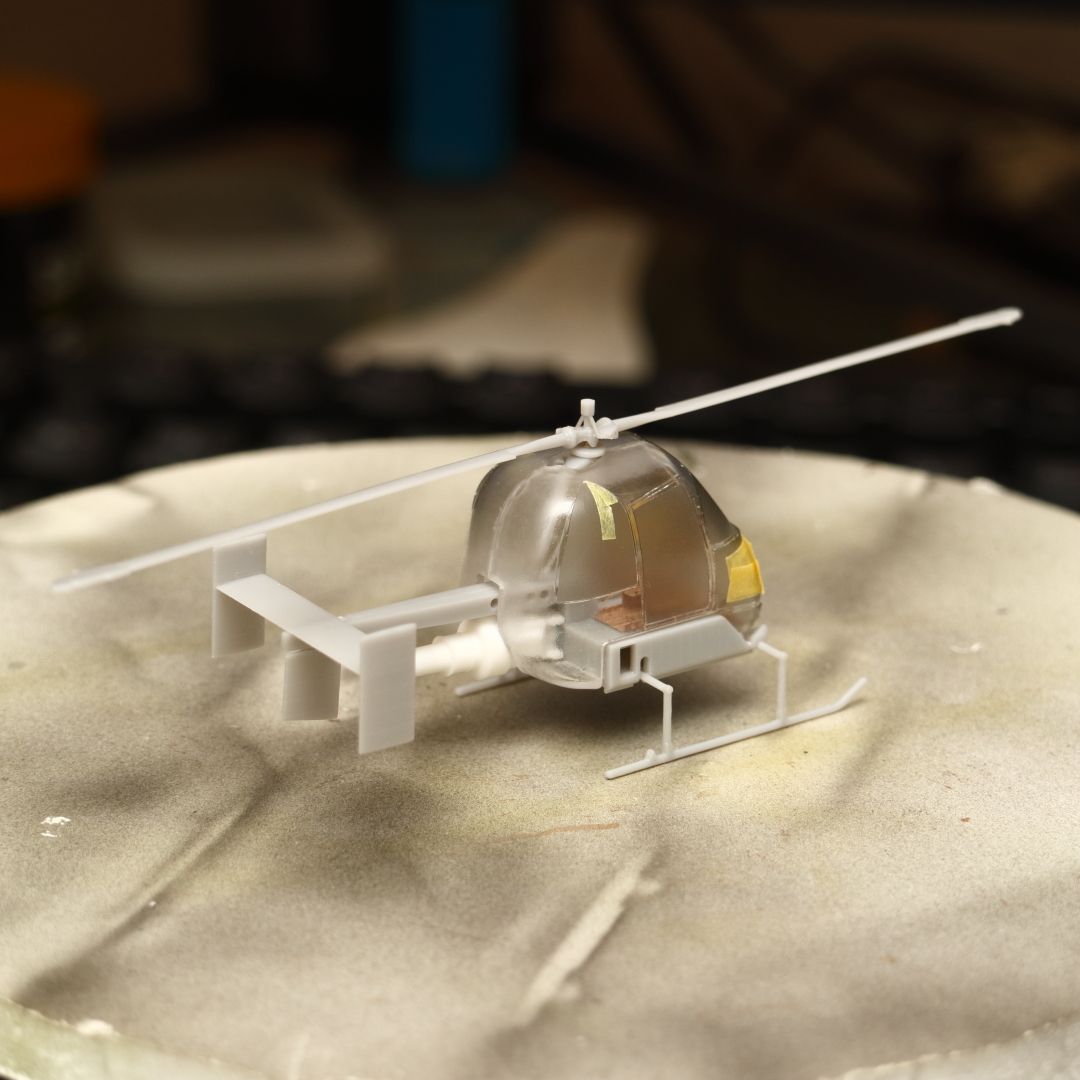 8aka's tweet image. #AMP #172scale #Fairey #UltraLightHelicopter
強度的に不安だったスキッド、なんとかなってますね。自重程度なら大丈夫そうですが完成までは浮かせておこうと思います。あとは細かい所の手入れとキャノピーのマスクをし直しして塗装です。