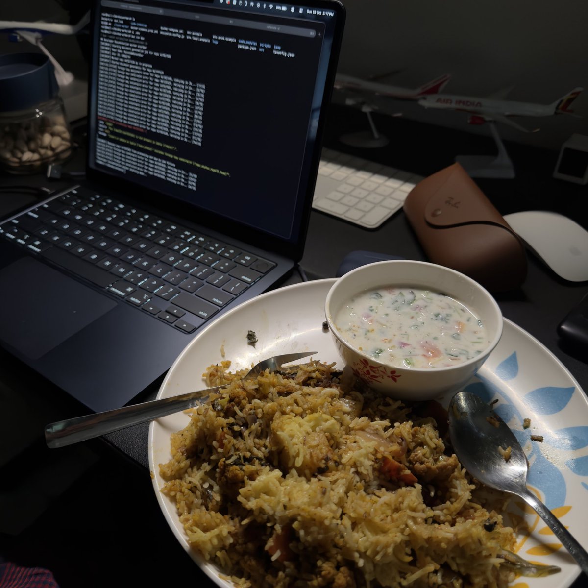 notpuang's tweet image. what is stopping you from coding like this?
