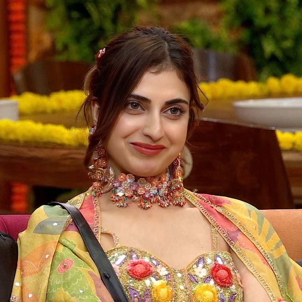 Hey__Captain's tweet photo. Jaisa farhana game khel rahi hai uss hisaab se to 

JANTA KI JAAN FARRHANA 

hi legi.
#FarhanaBhatt #BB19 #BiggBoss19 https://t.co/ebYl6RJaLF