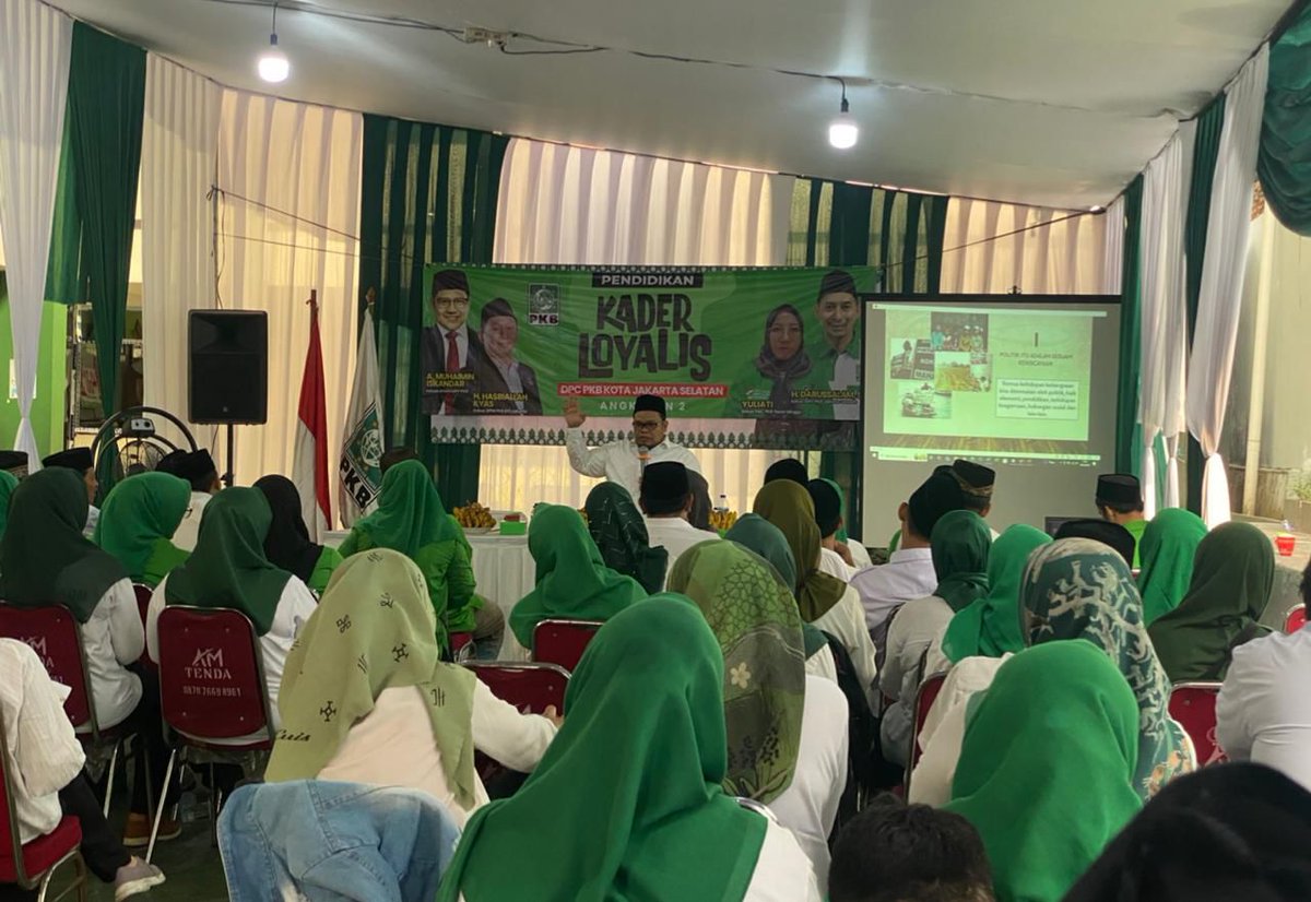 dpcpkbjaksel's tweet image. Terus bergerak untuk PKB masa depan Jakarta

@dpw_pkbjakarta @lkn_dpppkb @dpp_pkb 

#kaderloyalis #pkbmasadepanjakarta #pendidikankader