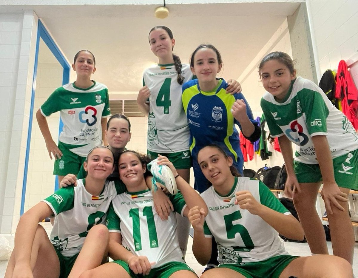 cordobafs's tweet photo. 🏆 2ª Andaluza Cadete - Jornada 1

Dptvo.Córdoba 1️⃣0️⃣ - 1️⃣ CD Albendín

⚽⚽⚽ Alejandra
⚽⚽⚽ Iria
⚽⚽ Carolina
⚽ Analía
⚽ Marta

#CanteraDCFS https://t.co/A1QABiZim3