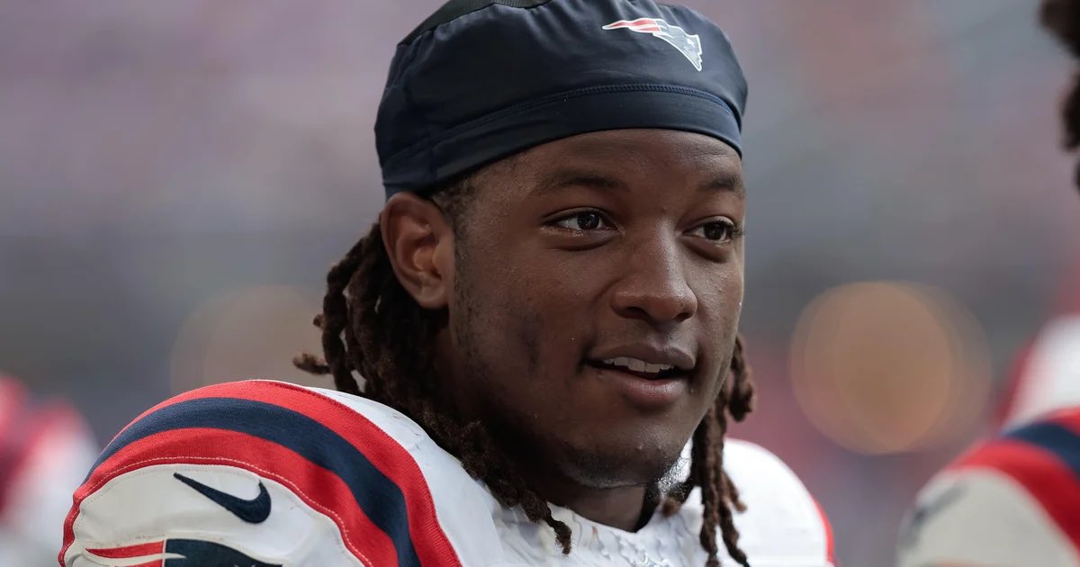 ProphetXBoston's tweet photo. Who are your X factors for the Patriots today in Tennessee?

Jared Wilson will have to deal with Jeffery Simmons today. Give him help and don’t allow Simmons to disrupt the game. 

Stefon Diggs going to feast against Roger McCreary when he sees him. https://t.co/sDoNDrVYap