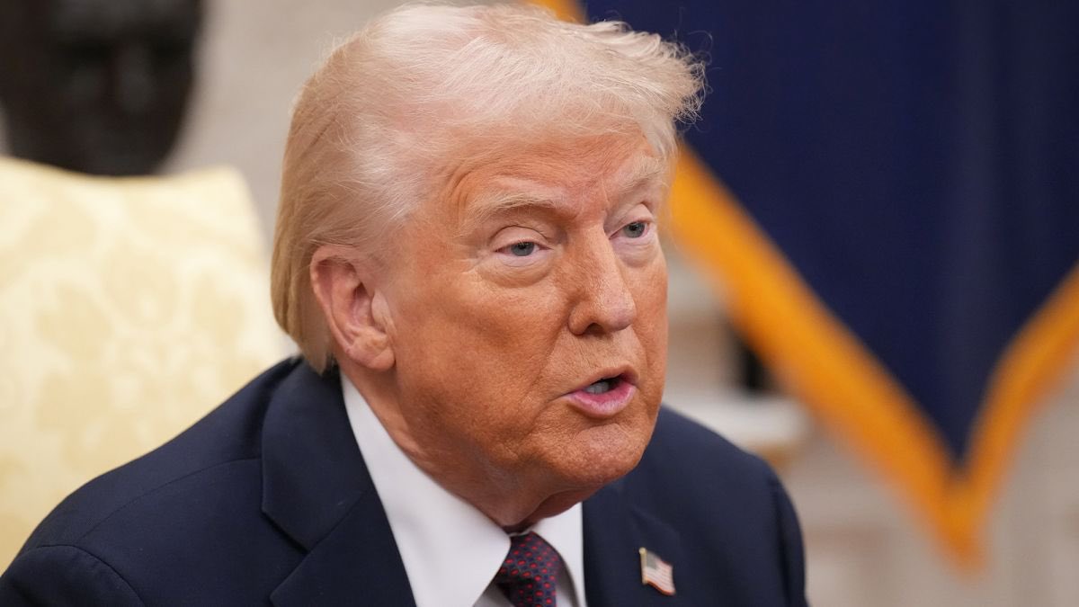 🇺🇸 Непослідовна позиція Трампа щодо війни в Україні стає дедалі дратівливішою, - Le Monde 

censor.net/ua/n3580484