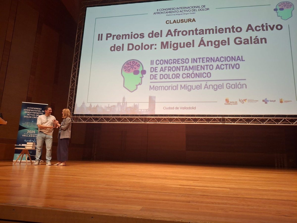 Territorio_DASP's tweet image. ✨ ¡Orgullo y alegría para el territorio DASP! ✨
Nuestro equipo ha recibido el Premio Miguel Ángel Galán en el II Congreso Internacional de Afrontamiento Activo del Dolor Crónico 🏆👏🏻

🙏🏼 Gracias a la organización del Congreso