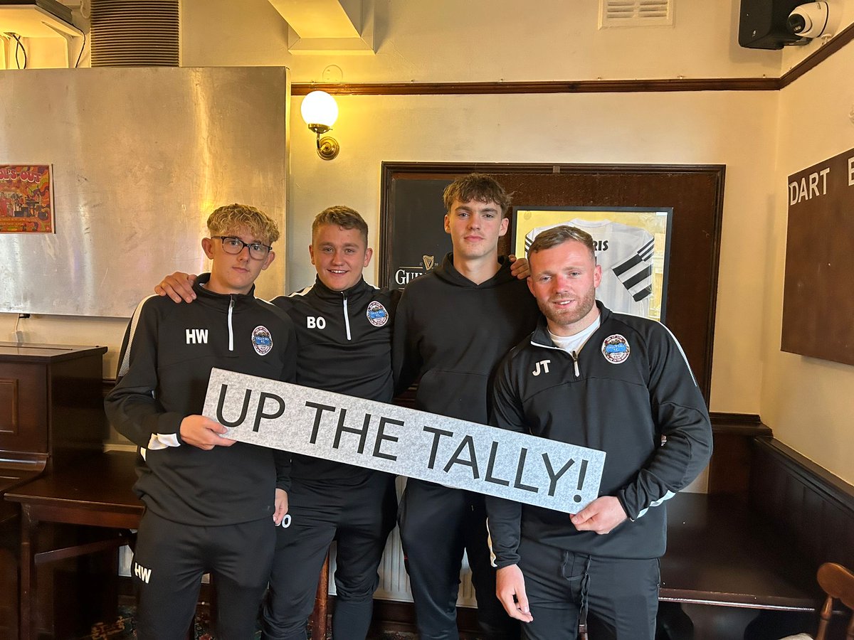 Tally Ho FC (@fctally) on Twitter photo Goalscorers🤝
Billy Oliver x5 
Harry whiteman x3
Jake Tomsett x1
And a clean sheet from our new keeper Jonny 🤩
#winorlosewereonthebooze Goalscorers🤝
Billy Oliver x5 
Harry whiteman x3
Jake Tomsett x1
And a clean sheet from our new keeper Jonny 🤩
#winorlosewereonthebooze