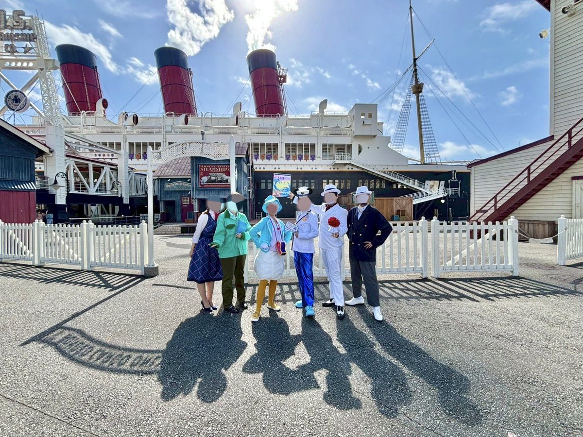 natsu_dona's tweet photo. 昨日は毎年恒例のオーバー仮装でした🚢
いい天気で良かった☀️
#Dハロ仮装2025 https://t.co/RGlYFkRoxl