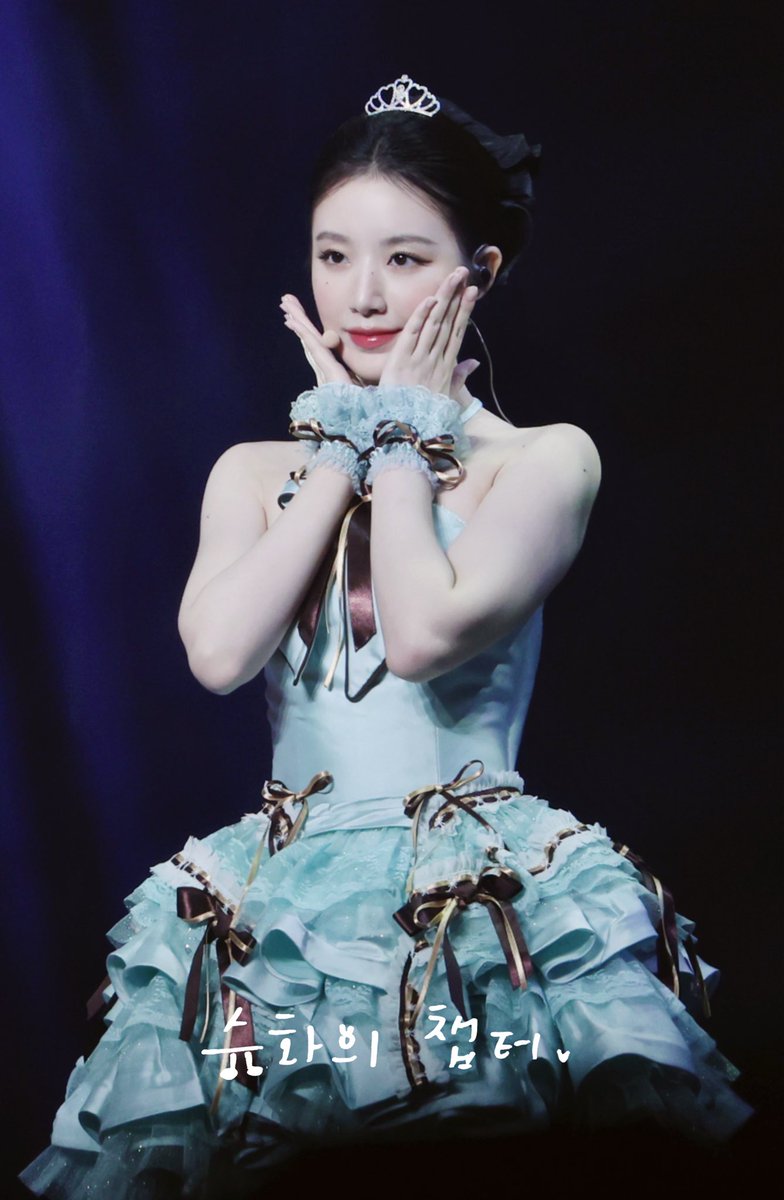 chapter_ysh's tweet image. 251019

슈화쨩~🩵

#아이들  #여자아이들 #GIDLE #IDLE  
#슈화 #SHUHUA #舒華