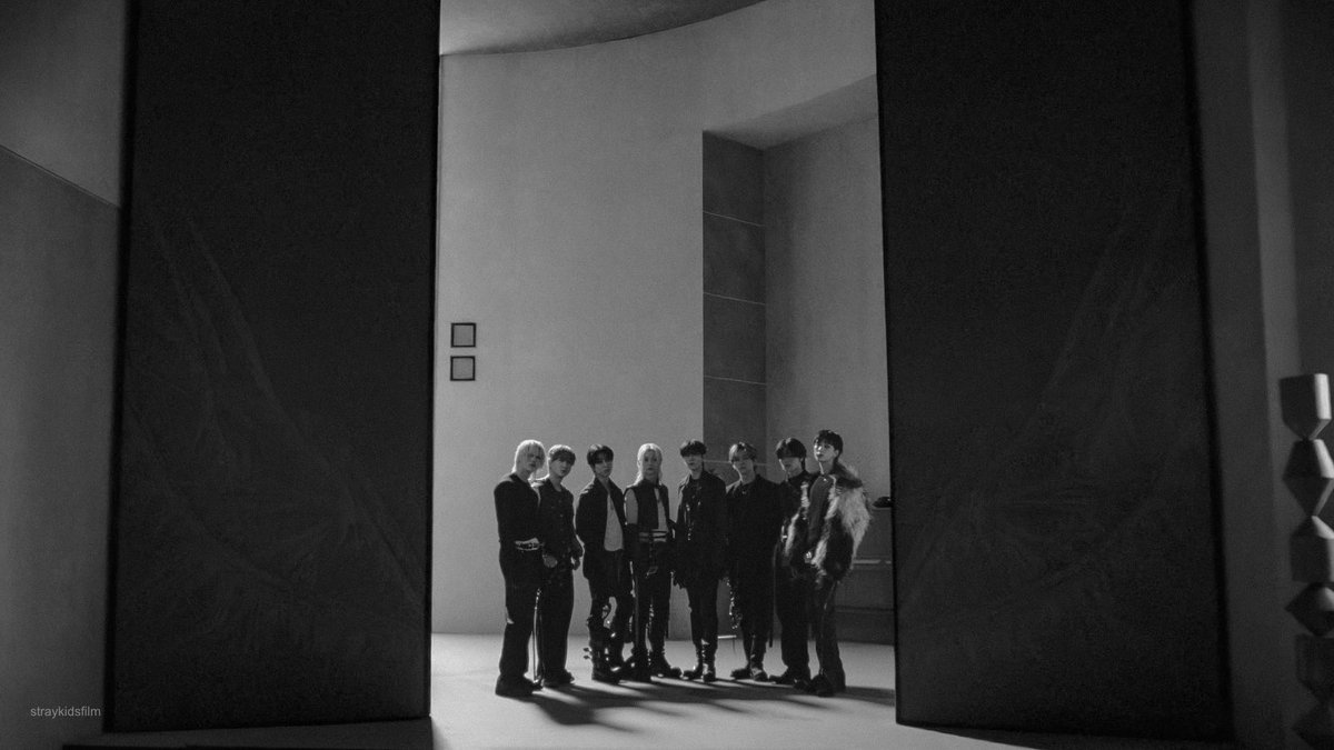 straykidsfilm's tweet image. Stray Kids: DO IT