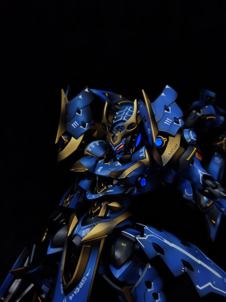 FsIR7UykjBEa7QP's tweet image. 「目覚めなさい、僕の相棒！イカルガ！」

MODEROID DX-SCALEイカルガ
完成しました✨

グラデ風の塗装とデカールの段差消ししただけで目消しもせずストレートに組みました！

⇩結晶騎士の話ですね？(リプ欄に続く)

#ナイツマ
#俺たちのMODEROID