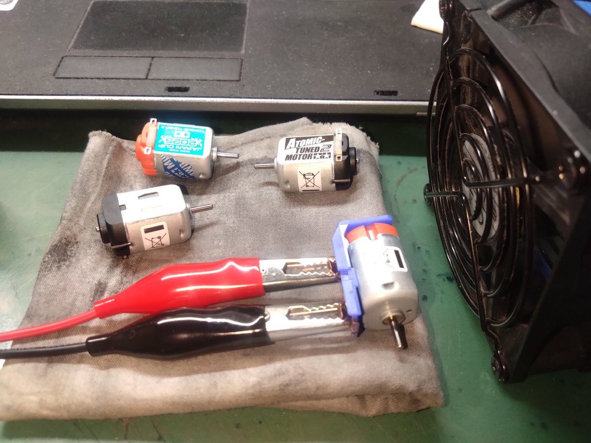 9999Technology's tweet image. 片軸KPRで使っていたトルク2が亡くなり、仕方なくJC2025トルクとアトミ2を用意！回転数は、HCCチケ戦を連覇した時のトルク2に近ければOK！