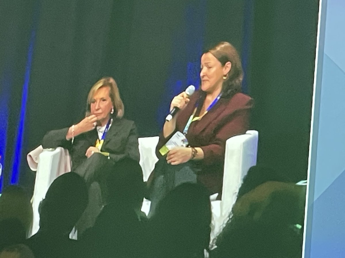 Dr Barretina <a href="/BarretinaPilar/">Pilar Barretina</a> discussing OS data from Attend trial. Outstanding contribution of Geico group <a href="/GEICOgroup/">GEICO-Spanish Gynaecological Cancer Research Group</a>