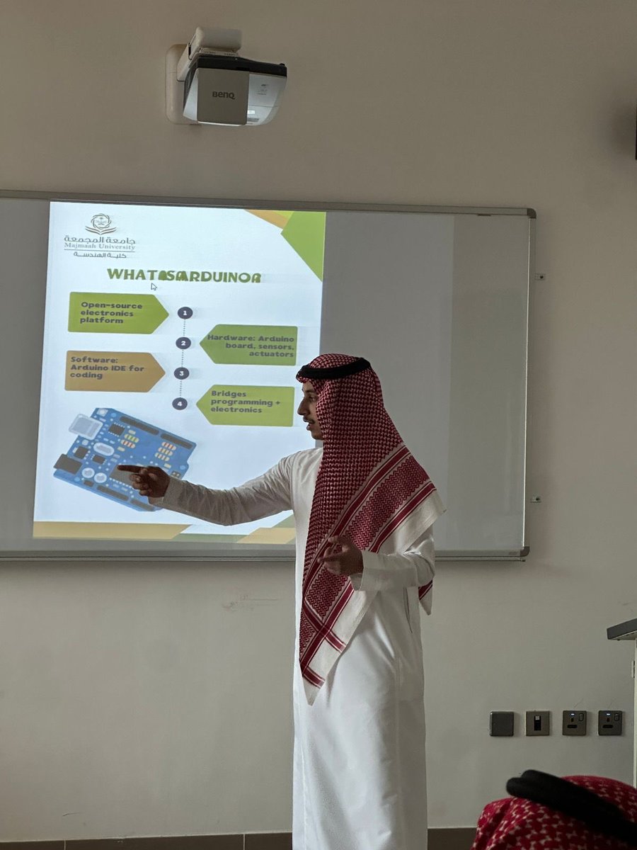 Eng_SL12's tweet photo. اليوم كان بداية تجربة جديدة وممتعة في عالم البرمجة والإلكترونيات، حيث شاركت في أول يوم من ورشة الأردوينو التي تهدف إلى تعليم أساسيات التحكم بالأنظمة الذكية وتصميم المشاريع التقنية بطريقة عملية ومبسطة . https://t.co/XMgiDVf4O4