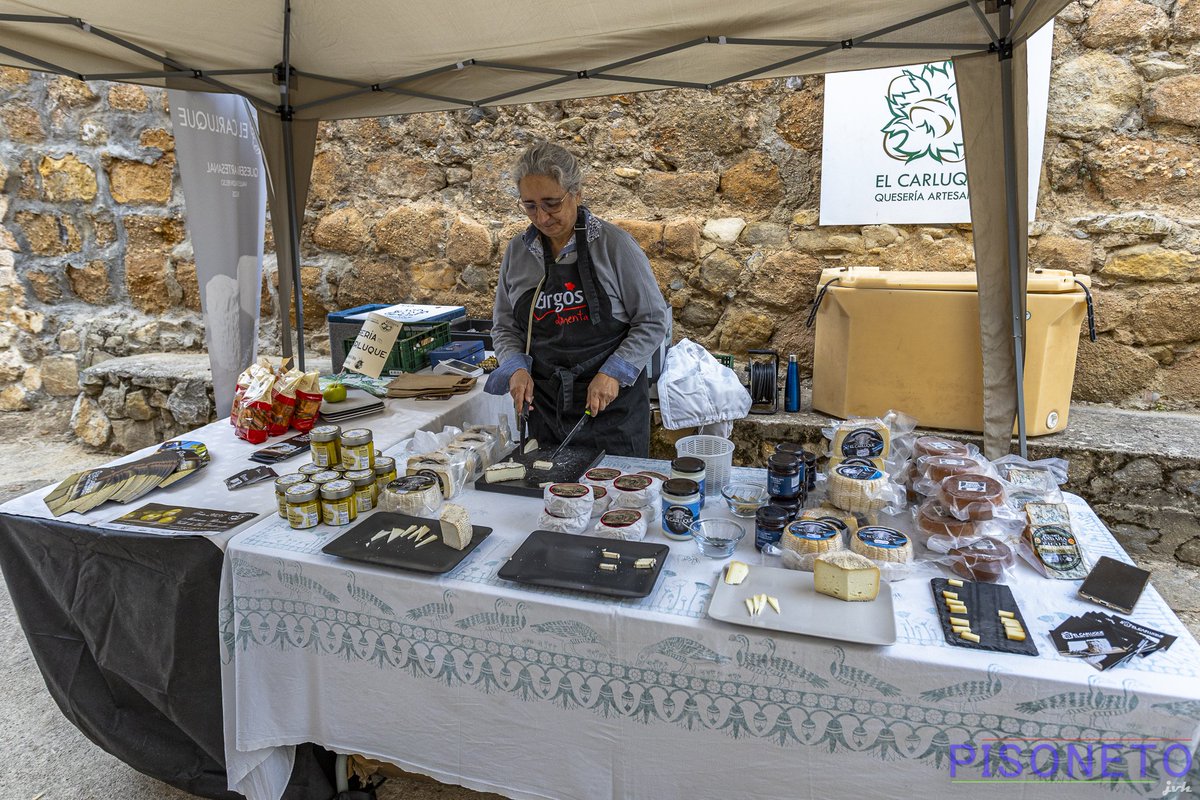 Feria de la manzana de Caderechas 2025 que se ha realizado en Cantabrana #Burgos 
Por Pisoneto Sáez Arroyo 
#Burgosenelmundo te muestra 
#Burgospordescubrir un #BurgosDestinodeEnsueño en #BurgosTeEspera #BurgosParaiso