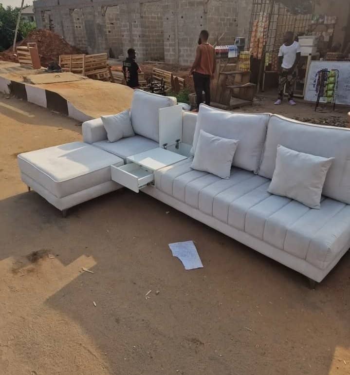 Tomorrow can happen without you 🙏, 
Give respect to the people you just find on earth when you grown up.
Good afternoon ba men.