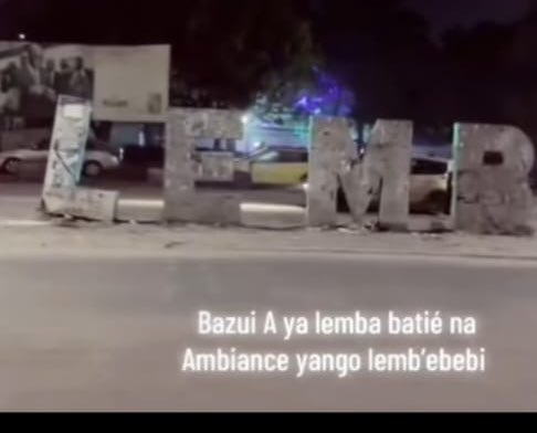 Elyseeilunga9's tweet image. @anelkamanzila2 
@kakese_leon botia A wapi ??bo zongisa pardon 😂😂😂😂😂 bana ya #LEMB 😂