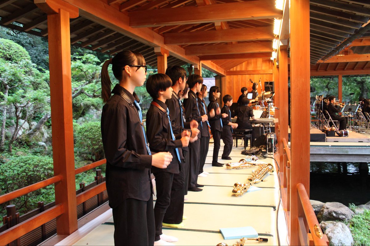 10月18日（土）に大山ジャズ&amp;フレンドシップコンサートに出演してきました。SBBでの出演はかなり久々で、慣れない環境での演奏になりましたが、とても綺麗なステレージとノリノリなお客さんたちのおかげで我々団員も楽しく演奏できました！