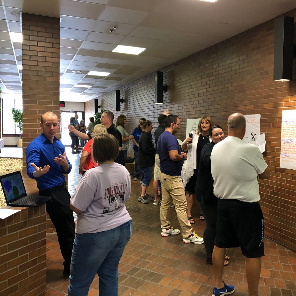 ryansteuer's tweet image. #PBL #ProjectBasedLearning
Movement Makers at work! Workshop participants getting feedback on their PBL units.