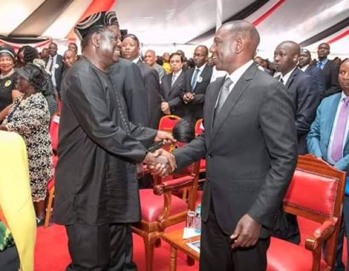 hassanadan837's tweet image. Thank you President  williamRuto for giving  Raila Odinga a perfect sendoff,indeed Baba was a national treasure May his soul rest in peace😭😭😭😭😭😭
#Bondo #RuthOdinga #Sifuna #UhuruKenyatta #BabuOwino #SimbaArati #Mbadi #junet #joho #orengo #GladyWanga#Kalonzo #MillieOdhiambo