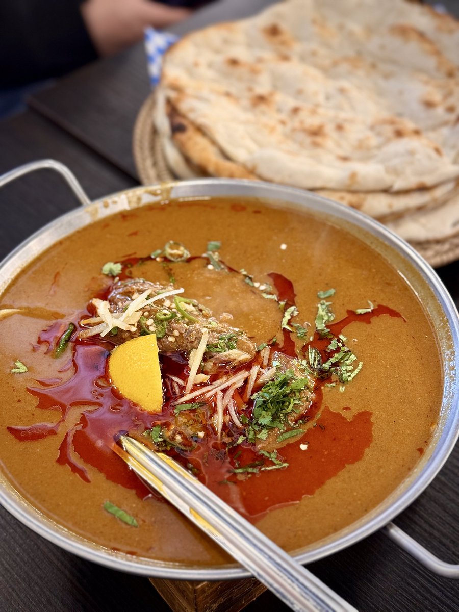 AsadFoodie's tweet photo. Nihari ka maza pardes main kuch Aur hee hai… Nihari by Chai Paratha located in Mississauga and surprisingly pretty good one too. https://t.co/TImdssNrdG