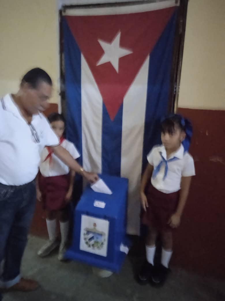 cephabana's tweet image. 🔷Continúan desarrollándose con total normalidad y apego a la Ley 127, Ley Electoral, los procesos para cubrir cargos vacantes del #PoderPopular 🇨🇺 en la circunscripción 83 del municipio Arroyo Naranjo.
#TuVozTuVoto 🗳️
