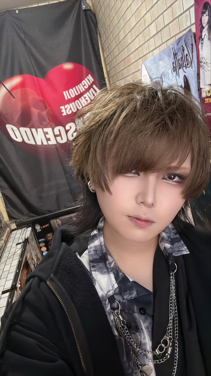 raimu_5strings's tweet image. 東名阪TOUR Final
真・極彩色の悪夢
10/19吉祥寺CRESCENDO
東名阪全てANCIENTMYTHさんのサポートさせて頂きました!🔥
ありがとうございました✋
kayaさんとHalさんのバースデーサプライズ!
改めておめでとうございます🎉
差し入れもありがとうございます!!
#ANCIENTMYTH #espguitars #markbass