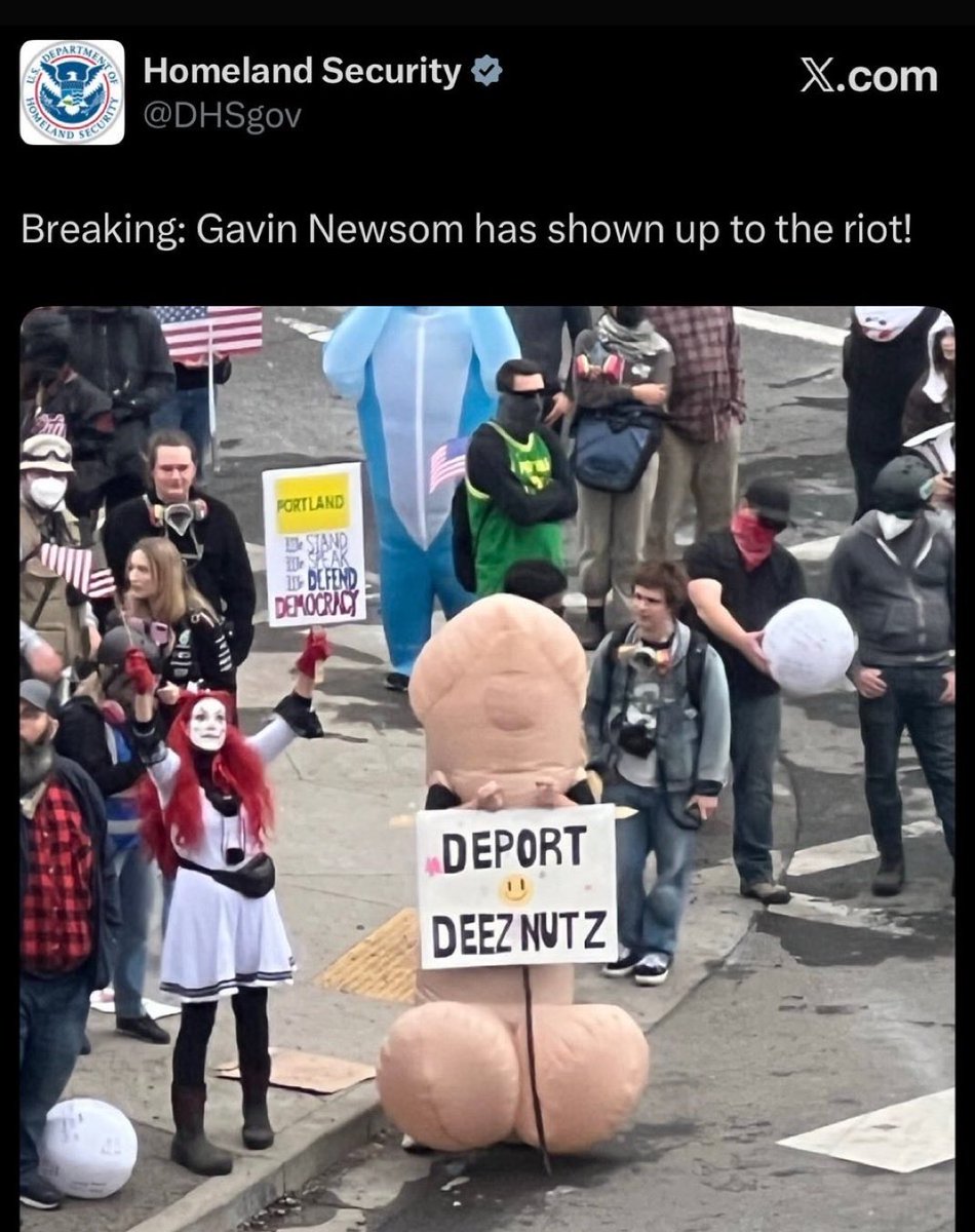 We are not living in a serious country, this is a post from official government account🇺🇸🤡

And MAGA wonders why the whole world thinks of them as a subclowns.
