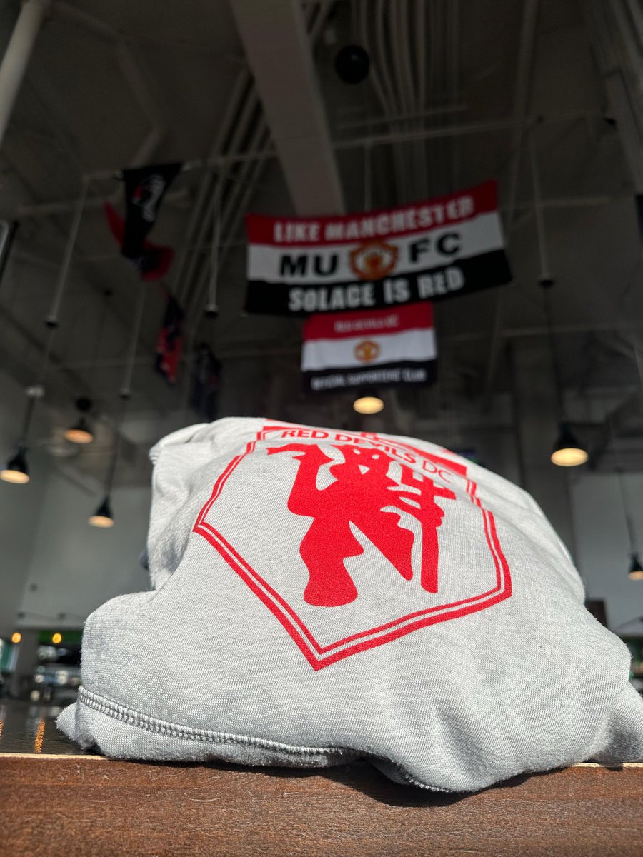 RedDevilsDC's tweet image. Doors are open here at Solace Outpost, Navy Yard.

United at Liverpool, kickoff 11:30am.

Get in early, bring those voices, back the lads and drink at the Red Devils DC lager!

COME ON UNITED! 🔴⚪️⚫️

#MUFC #RedDevilsDC #DC #DMV #UTFR #YSB