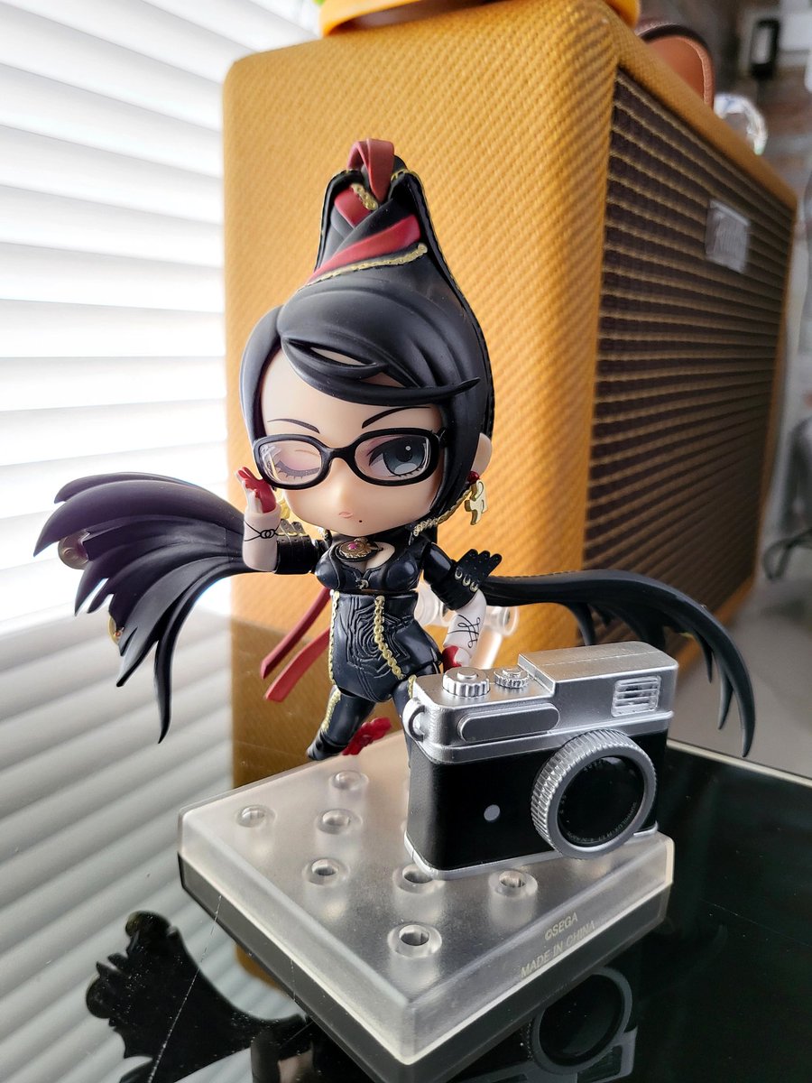 Bayonetta found a Camera📷 wondered who owned it🤔
#Bayonetta #Nendoroid