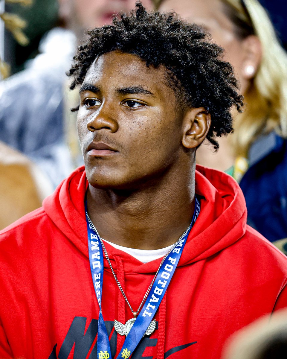 Notre Dame's RBs vs USC:
Jeremiyah Love: 24 carries, 228 yards, 1 TD
Jadarian Price: 13 carries, 87 yards, 1 TD 

And 2027 McKeesport (PA) five-star RB Kemon Spell had a front row seat.