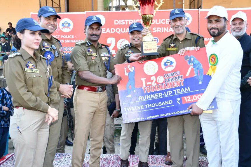 DarShazia25293's tweet image. Thrilling T-20 Cosco Cricket Tournament ends with DPO Srinagar &amp;amp; Civil Team North Zone lifting the titles! A fantastic display of skill, sportsmanship &amp;amp; stronger police-public bonds. Kudos to all teams!  #KashmirCricket #SportsForUnity #JammuKashmir
#RamRajyaKaDeepotsav #Karuppu…