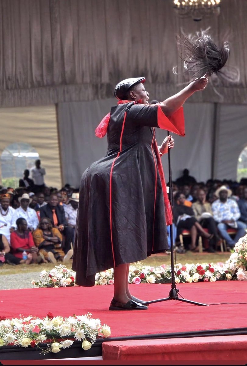 Elvis_kibee's tweet image. Pole sana Ruth Odinga for the loss of your brother Raila Odinga.
#RuthOdinga
#railaodinga