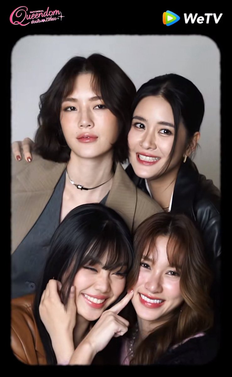 A foto de família ❤️

#QueendomTheSeries